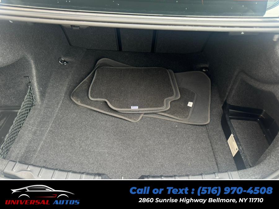 2018 BMW 3 Series 330i xDrive Sedan, available for sale in Bellmore, New York | Universal Autos. Bellmore, New York 2018 BMW 3 Series 330i xDrive Sedan, available for sale in Bellmore, New York | Universal Autos. Bellmore, New York