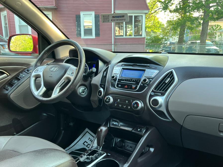 2013 Hyundai Tucson FWD 4dr Auto GLS, available for sale in Springfield, Massachusetts | Jordan Auto Sales Inc. Springfield, Massachusetts 2013 Hyundai Tucson FWD 4dr Auto GLS, available for sale in Springfield, Massachusetts | Jordan Auto Sales Inc. Springfield, Massachusetts