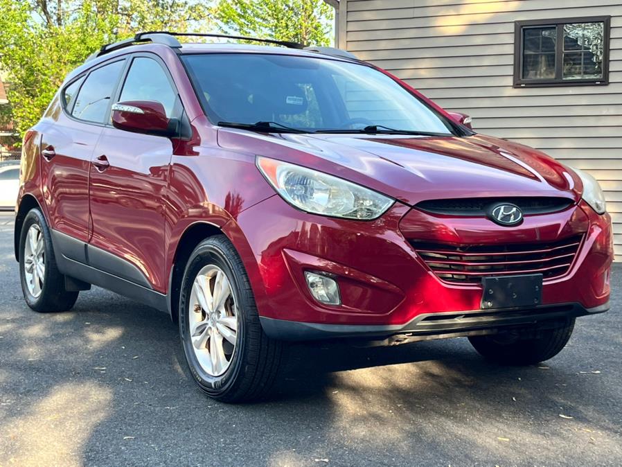 2013 Hyundai Tucson FWD 4dr Auto GLS, available for sale in Springfield, Massachusetts | Jordan Auto Sales Inc. Springfield, Massachusetts 2013 Hyundai Tucson FWD 4dr Auto GLS, available for sale in Springfield, Massachusetts | Jordan Auto Sales Inc. Springfield, Massachusetts
