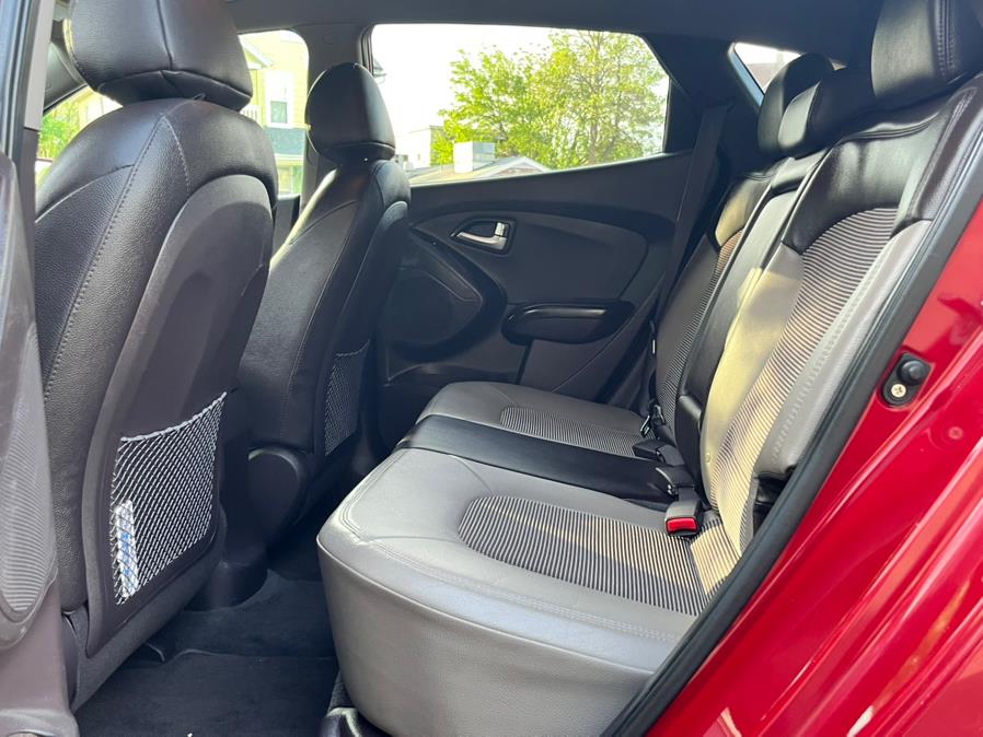 2013 Hyundai Tucson FWD 4dr Auto GLS, available for sale in Springfield, Massachusetts | Jordan Auto Sales Inc. Springfield, Massachusetts 2013 Hyundai Tucson FWD 4dr Auto GLS, available for sale in Springfield, Massachusetts | Jordan Auto Sales Inc. Springfield, Massachusetts