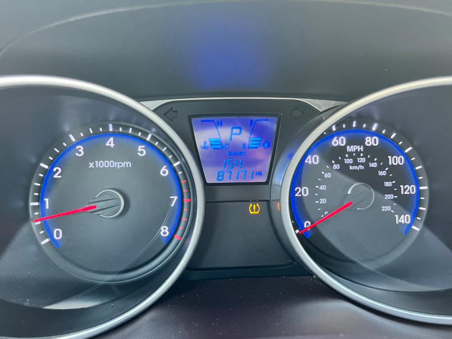 2013 Hyundai Tucson FWD 4dr Auto GLS, available for sale in Springfield, Massachusetts | Jordan Auto Sales Inc. Springfield, Massachusetts 2013 Hyundai Tucson FWD 4dr Auto GLS, available for sale in Springfield, Massachusetts | Jordan Auto Sales Inc. Springfield, Massachusetts