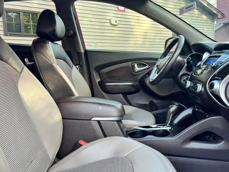 2013 Hyundai Tucson FWD 4dr Auto GLS, available for sale in Springfield, Massachusetts | Jordan Auto Sales Inc. Springfield, Massachusetts 2013 Hyundai Tucson FWD 4dr Auto GLS, available for sale in Springfield, Massachusetts | Jordan Auto Sales Inc. Springfield, Massachusetts