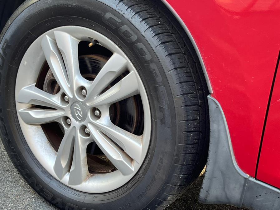 2013 Hyundai Tucson FWD 4dr Auto GLS, available for sale in Springfield, Massachusetts | Jordan Auto Sales Inc. Springfield, Massachusetts 2013 Hyundai Tucson FWD 4dr Auto GLS, available for sale in Springfield, Massachusetts | Jordan Auto Sales Inc. Springfield, Massachusetts