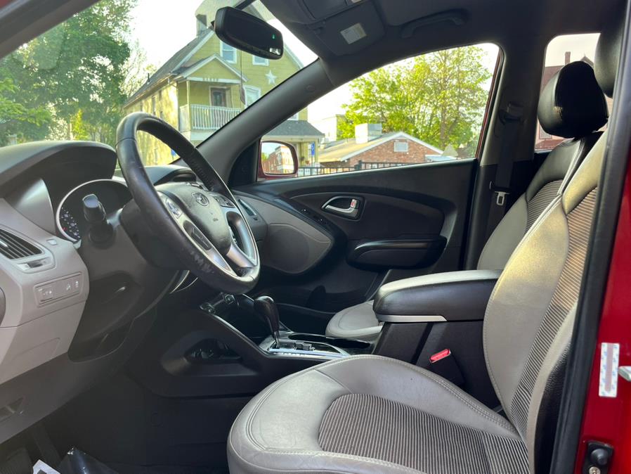 2013 Hyundai Tucson FWD 4dr Auto GLS, available for sale in Springfield, Massachusetts | Jordan Auto Sales Inc. Springfield, Massachusetts 2013 Hyundai Tucson FWD 4dr Auto GLS, available for sale in Springfield, Massachusetts | Jordan Auto Sales Inc. Springfield, Massachusetts