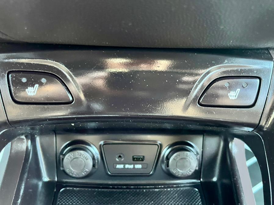 2013 Hyundai Tucson FWD 4dr Auto GLS, available for sale in Springfield, Massachusetts | Jordan Auto Sales Inc. Springfield, Massachusetts 2013 Hyundai Tucson FWD 4dr Auto GLS, available for sale in Springfield, Massachusetts | Jordan Auto Sales Inc. Springfield, Massachusetts