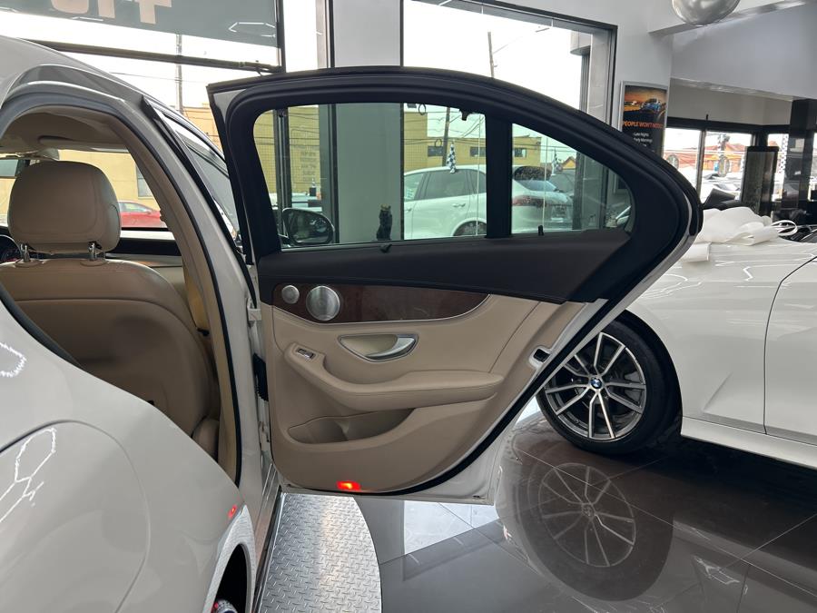 2015 Mercedes-Benz C-Class 4dr Sdn C 300 Sport 4MATIC, available for sale in Jersey City, New Jersey | Luxe Auto Galleria. Jersey City, New Jersey 2015 Mercedes-Benz C-Class 4dr Sdn C 300 Sport 4MATIC, available for sale in Jersey City, New Jersey | Luxe Auto Galleria. Jersey City, New Jersey