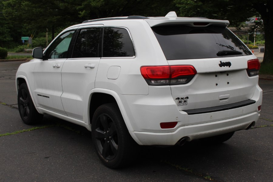 2015 Jeep Grand Cherokee 4WD 4dr Altitude, available for sale in New Britain, Connecticut | Universal Motors LLC. New Britain, Connecticut 2015 Jeep Grand Cherokee 4WD 4dr Altitude, available for sale in New Britain, Connecticut | Universal Motors LLC. New Britain, Connecticut