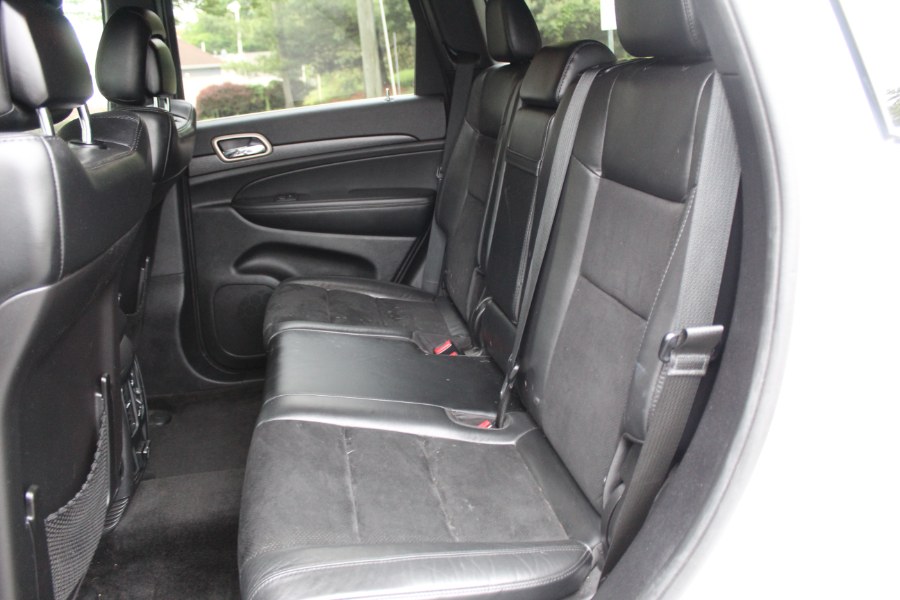 2015 Jeep Grand Cherokee 4WD 4dr Altitude, available for sale in New Britain, Connecticut | Universal Motors LLC. New Britain, Connecticut 2015 Jeep Grand Cherokee 4WD 4dr Altitude, available for sale in New Britain, Connecticut | Universal Motors LLC. New Britain, Connecticut