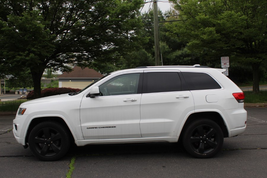 2015 Jeep Grand Cherokee 4WD 4dr Altitude, available for sale in New Britain, Connecticut | Universal Motors LLC. New Britain, Connecticut 2015 Jeep Grand Cherokee 4WD 4dr Altitude, available for sale in New Britain, Connecticut | Universal Motors LLC. New Britain, Connecticut