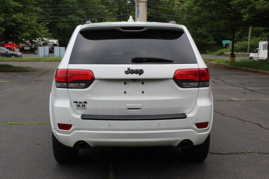 2015 Jeep Grand Cherokee 4WD 4dr Altitude, available for sale in New Britain, Connecticut | Universal Motors LLC. New Britain, Connecticut 2015 Jeep Grand Cherokee 4WD 4dr Altitude, available for sale in New Britain, Connecticut | Universal Motors LLC. New Britain, Connecticut