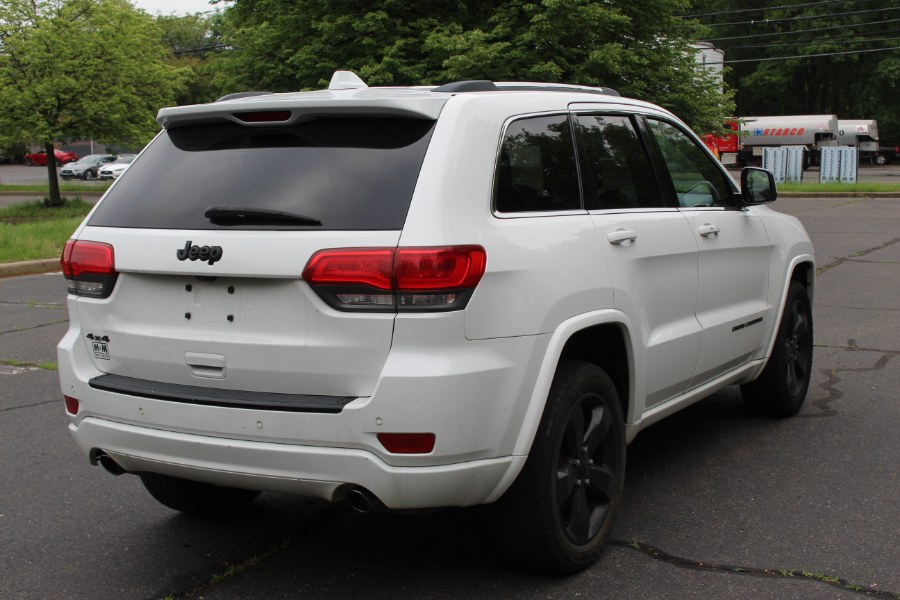 2015 Jeep Grand Cherokee 4WD 4dr Altitude, available for sale in New Britain, Connecticut | Universal Motors LLC. New Britain, Connecticut 2015 Jeep Grand Cherokee 4WD 4dr Altitude, available for sale in New Britain, Connecticut | Universal Motors LLC. New Britain, Connecticut