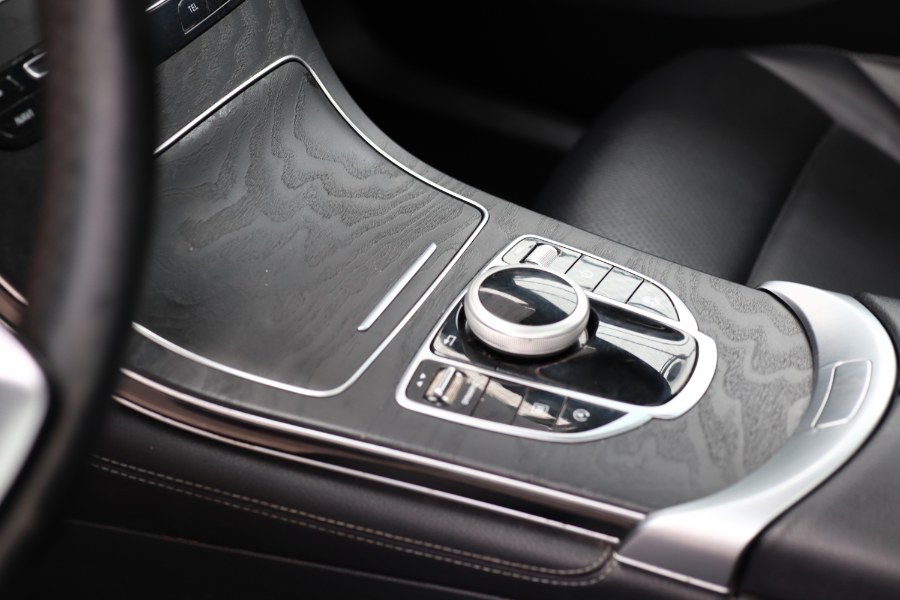 2019 Mercedes-Benz GLC GLC 300 4MATIC SUV, available for sale in Jamaica, New York | Hillside Auto Mall Inc.. Jamaica, New York 2019 Mercedes-Benz GLC GLC 300 4MATIC SUV, available for sale in Jamaica, New York | Hillside Auto Mall Inc.. Jamaica, New York