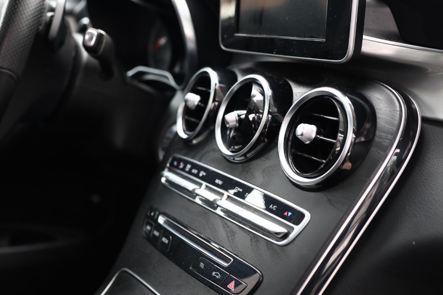 2019 Mercedes-Benz GLC GLC 300 4MATIC SUV, available for sale in Jamaica, New York | Hillside Auto Mall Inc.. Jamaica, New York 2019 Mercedes-Benz GLC GLC 300 4MATIC SUV, available for sale in Jamaica, New York | Hillside Auto Mall Inc.. Jamaica, New York