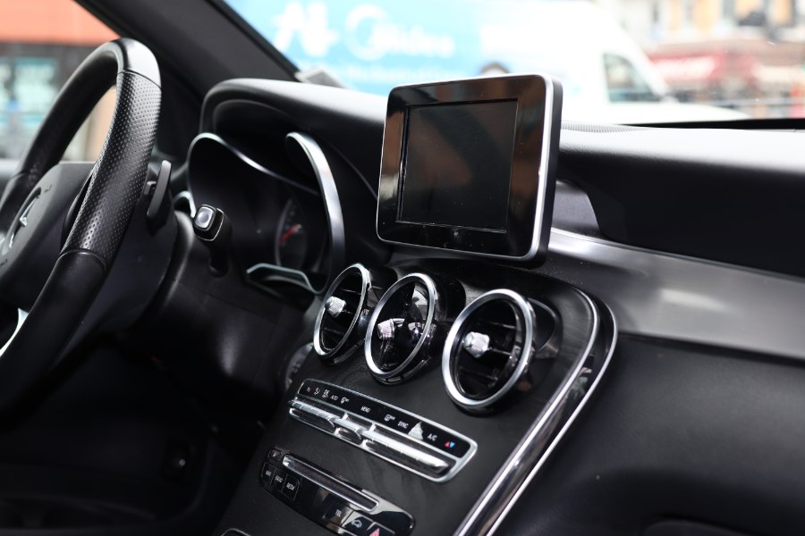 2019 Mercedes-Benz GLC GLC 300 4MATIC SUV, available for sale in Jamaica, New York | Hillside Auto Mall Inc.. Jamaica, New York 2019 Mercedes-Benz GLC GLC 300 4MATIC SUV, available for sale in Jamaica, New York | Hillside Auto Mall Inc.. Jamaica, New York