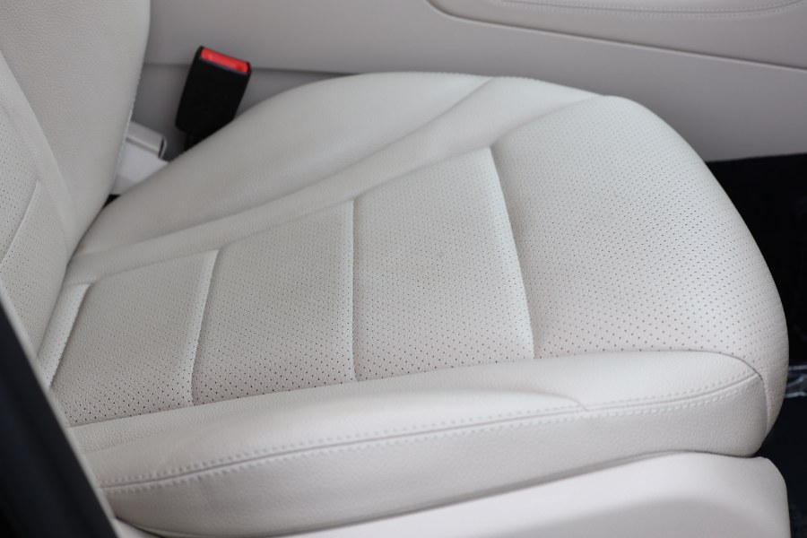 2017 Mercedes-Benz GLC GLC 300 4MATIC SUV, available for sale in Jamaica, New York | Hillside Auto Mall Inc.. Jamaica, New York 2017 Mercedes-Benz GLC GLC 300 4MATIC SUV, available for sale in Jamaica, New York | Hillside Auto Mall Inc.. Jamaica, New York