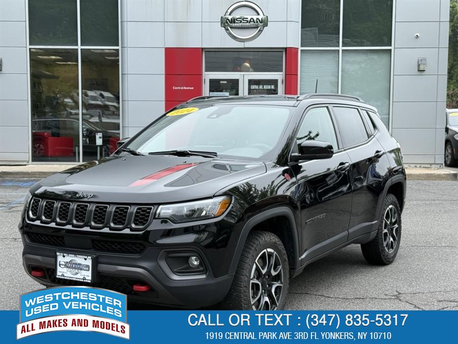 Used 2024 Jeep Compass in Yonkers, New York | Apex Westchester Used Vehicles. Yonkers, New York