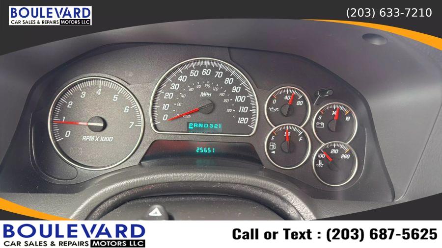 2004 GMC Envoy SLT Sport Utility 4D, available for sale in New Haven, Connecticut | Boulevard Motors LLC. New Haven, Connecticut 2004 GMC Envoy SLT Sport Utility 4D, available for sale in New Haven, Connecticut | Boulevard Motors LLC. New Haven, Connecticut