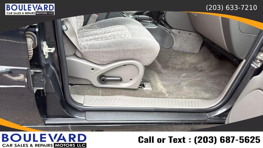 2004 GMC Envoy SLT Sport Utility 4D, available for sale in New Haven, Connecticut | Boulevard Motors LLC. New Haven, Connecticut 2004 GMC Envoy SLT Sport Utility 4D, available for sale in New Haven, Connecticut | Boulevard Motors LLC. New Haven, Connecticut