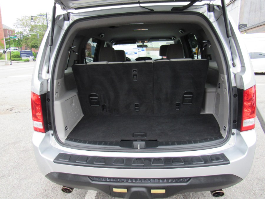 2014 Honda Pilot EX, available for sale in Worcester, Massachusetts | Hilario's Auto Sales Inc.. Worcester, Massachusetts 2014 Honda Pilot EX, available for sale in Worcester, Massachusetts | Hilario's Auto Sales Inc.. Worcester, Massachusetts