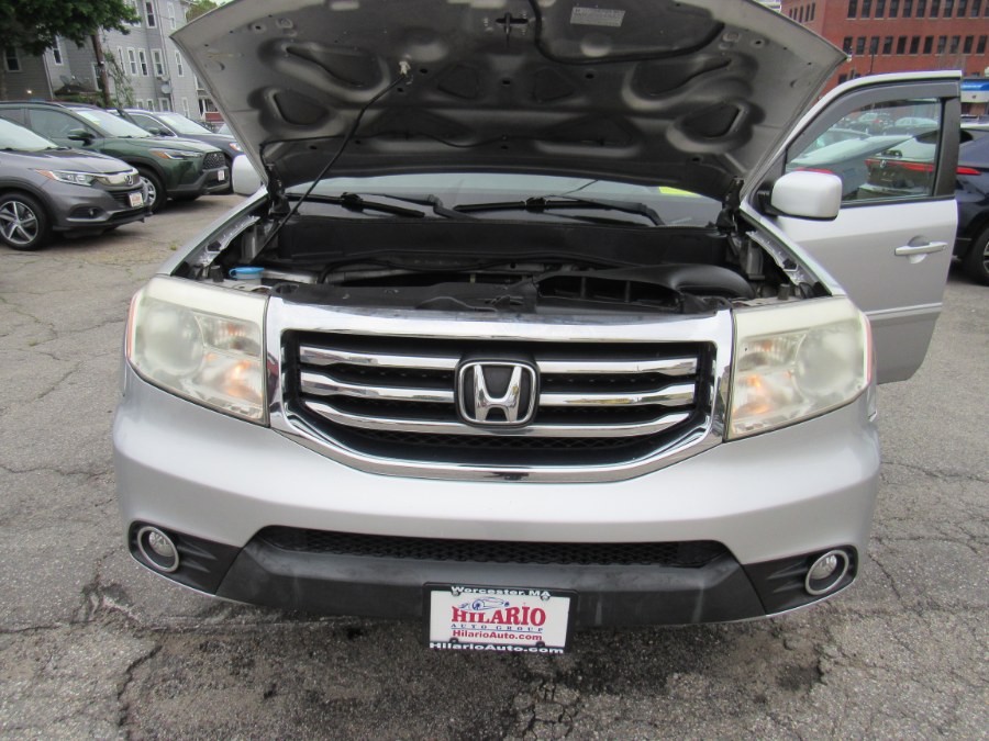 2014 Honda Pilot EX, available for sale in Worcester, Massachusetts | Hilario's Auto Sales Inc.. Worcester, Massachusetts 2014 Honda Pilot EX, available for sale in Worcester, Massachusetts | Hilario's Auto Sales Inc.. Worcester, Massachusetts