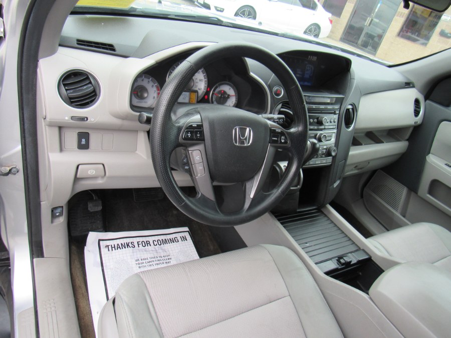 2014 Honda Pilot EX, available for sale in Worcester, Massachusetts | Hilario's Auto Sales Inc.. Worcester, Massachusetts 2014 Honda Pilot EX, available for sale in Worcester, Massachusetts | Hilario's Auto Sales Inc.. Worcester, Massachusetts
