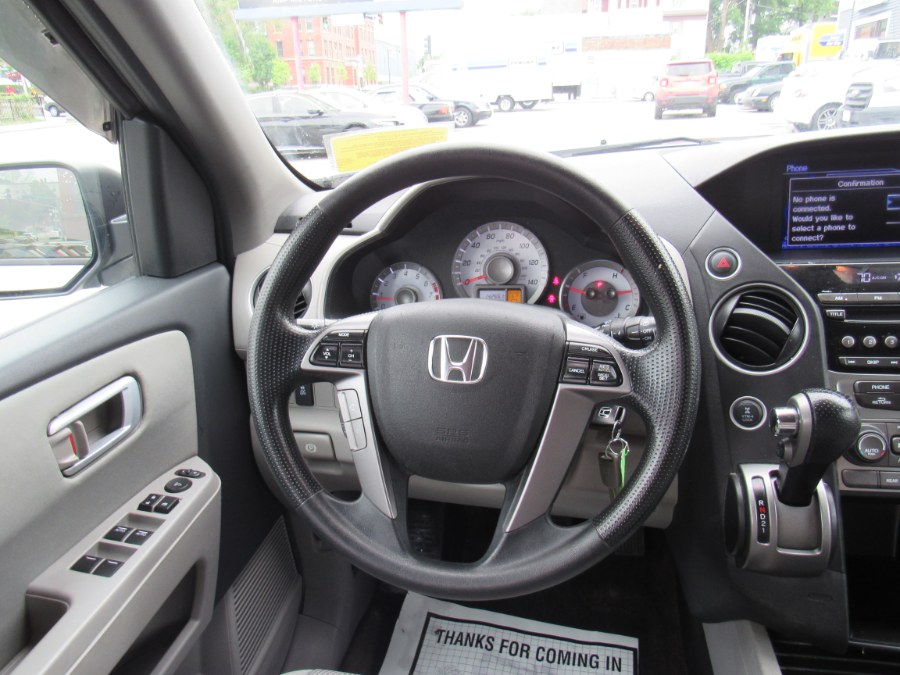 2014 Honda Pilot EX, available for sale in Worcester, Massachusetts | Hilario's Auto Sales Inc.. Worcester, Massachusetts 2014 Honda Pilot EX, available for sale in Worcester, Massachusetts | Hilario's Auto Sales Inc.. Worcester, Massachusetts