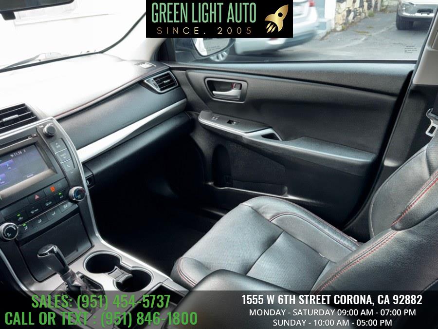 2015 Toyota Camry 4dr Sdn I4 Auto SE (Natl), available for sale in Corona, California | Green Light Auto. Corona, California 2015 Toyota Camry 4dr Sdn I4 Auto SE (Natl), available for sale in Corona, California | Green Light Auto. Corona, California
