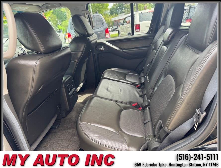2012 Nissan Pathfinder 4WD 4dr V6 Silver, available for sale in Huntington Station, New York | My Auto Inc.. Huntington Station, New York 2012 Nissan Pathfinder 4WD 4dr V6 Silver, available for sale in Huntington Station, New York | My Auto Inc.. Huntington Station, New York