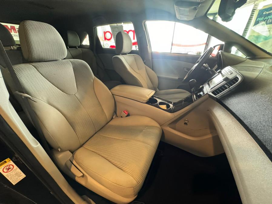 2014 Toyota Venza 4dr Wgn I4 AWD LE (Natl), available for sale in West Hartford, Connecticut | AutoMax. West Hartford, Connecticut 2014 Toyota Venza 4dr Wgn I4 AWD LE (Natl), available for sale in West Hartford, Connecticut | AutoMax. West Hartford, Connecticut