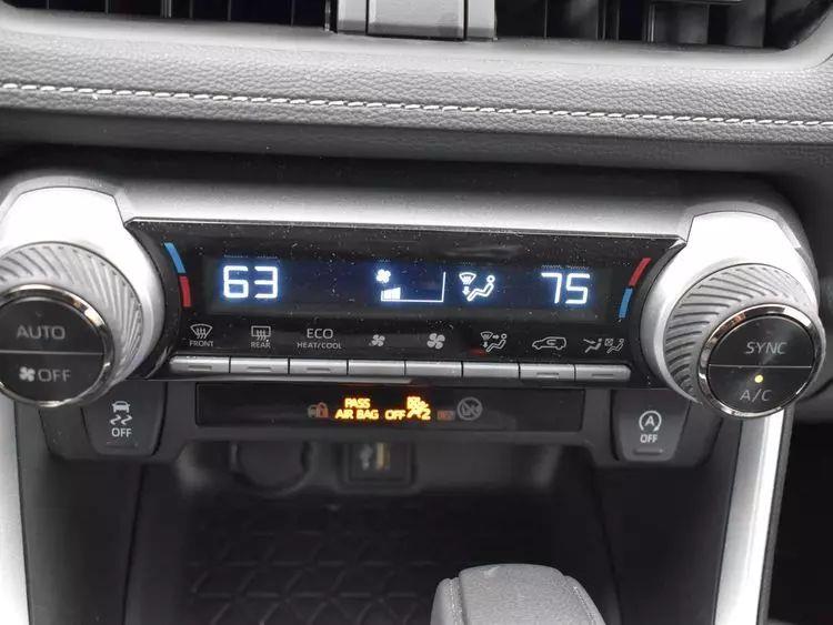 2024 Toyota Rav4 XLE Sport Utility 4D, available for sale in Irvington, New Jersey | NJ Used Cars Center. Irvington, New Jersey 2024 Toyota Rav4 XLE Sport Utility 4D, available for sale in Irvington, New Jersey | NJ Used Cars Center. Irvington, New Jersey