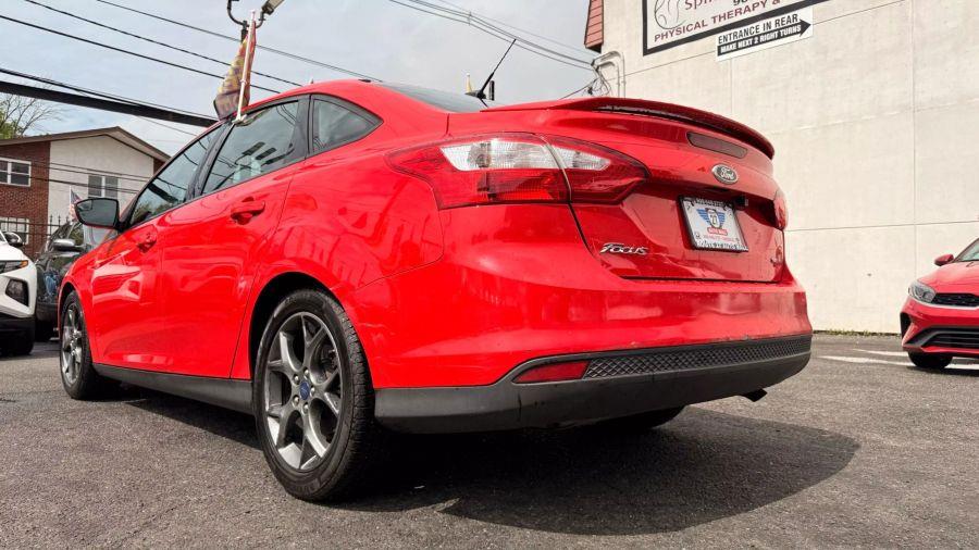 2014 Ford Focus SE Sedan 4D, available for sale in Linden, New Jersey | Route 27 Auto Mall. Linden, New Jersey 2014 Ford Focus SE Sedan 4D, available for sale in Linden, New Jersey | Route 27 Auto Mall. Linden, New Jersey