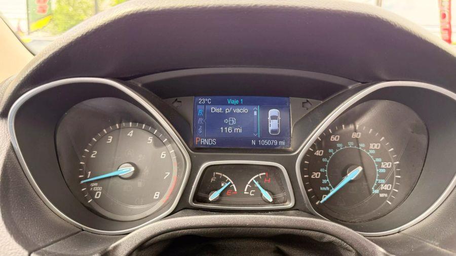 2014 Ford Focus SE Sedan 4D, available for sale in Linden, New Jersey | Route 27 Auto Mall. Linden, New Jersey 2014 Ford Focus SE Sedan 4D, available for sale in Linden, New Jersey | Route 27 Auto Mall. Linden, New Jersey