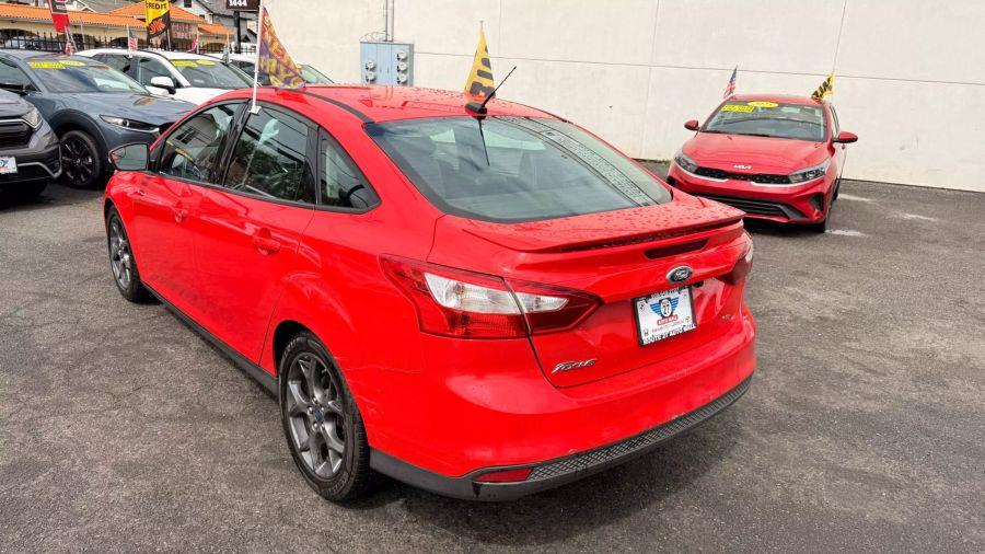 2014 Ford Focus SE Sedan 4D, available for sale in Linden, New Jersey | Route 27 Auto Mall. Linden, New Jersey 2014 Ford Focus SE Sedan 4D, available for sale in Linden, New Jersey | Route 27 Auto Mall. Linden, New Jersey