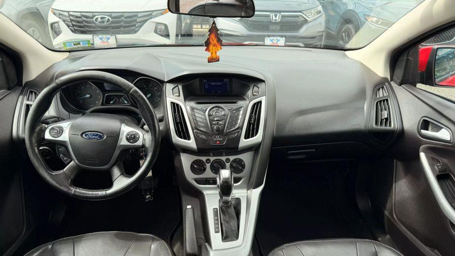 2014 Ford Focus SE Sedan 4D, available for sale in Linden, New Jersey | Route 27 Auto Mall. Linden, New Jersey 2014 Ford Focus SE Sedan 4D, available for sale in Linden, New Jersey | Route 27 Auto Mall. Linden, New Jersey