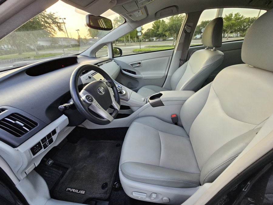 2014 Toyota Prius 5dr HB Five (Natl), available for sale in Longwood, Florida | Majestic Autos Inc.. Longwood, Florida 2014 Toyota Prius 5dr HB Five (Natl), available for sale in Longwood, Florida | Majestic Autos Inc.. Longwood, Florida