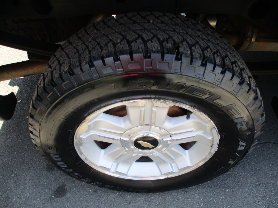 2007 Chevrolet Silverado 1500 4WD Crew Cab 143.5" LT w/1LT, available for sale in Suffield, Connecticut | Suffield Auto LLC. Suffield, Connecticut 2007 Chevrolet Silverado 1500 4WD Crew Cab 143.5" LT w/1LT, available for sale in Suffield, Connecticut | Suffield Auto LLC. Suffield, Connecticut