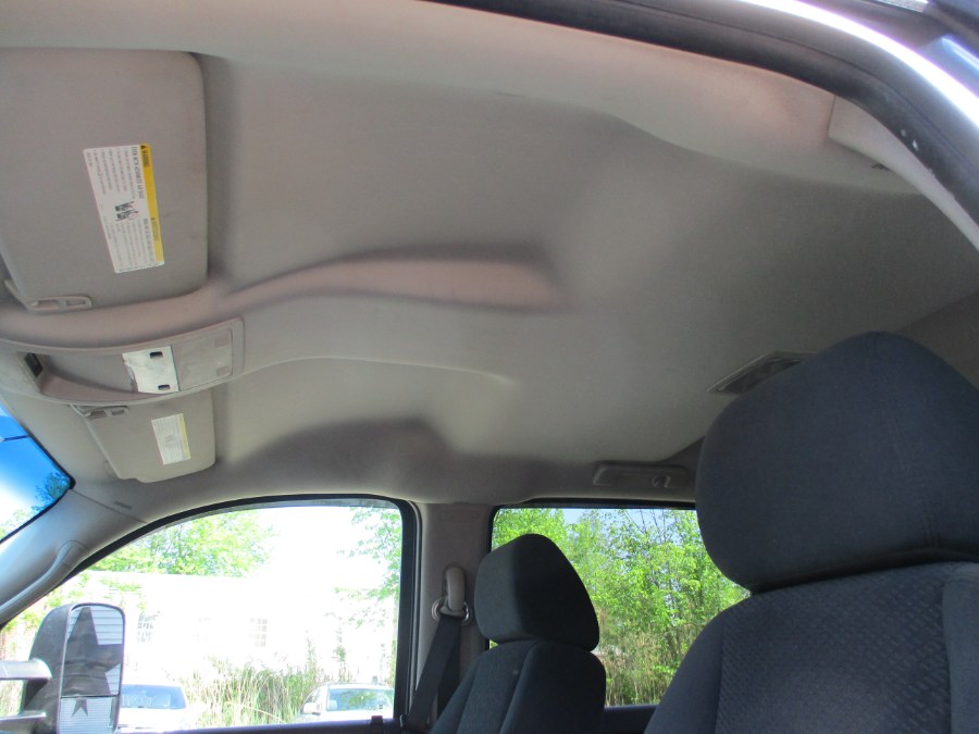 2007 Chevrolet Silverado 1500 4WD Crew Cab 143.5" LT w/1LT, available for sale in Suffield, Connecticut | Suffield Auto LLC. Suffield, Connecticut 2007 Chevrolet Silverado 1500 4WD Crew Cab 143.5" LT w/1LT, available for sale in Suffield, Connecticut | Suffield Auto LLC. Suffield, Connecticut