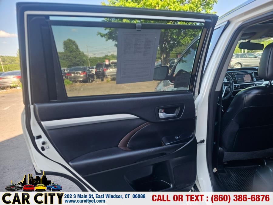 2015 Toyota Highlander AWD 4dr V6 XLE (Natl), available for sale in East Windsor, Connecticut | Car City LLC. East Windsor, Connecticut 2015 Toyota Highlander AWD 4dr V6 XLE (Natl), available for sale in East Windsor, Connecticut | Car City LLC. East Windsor, Connecticut