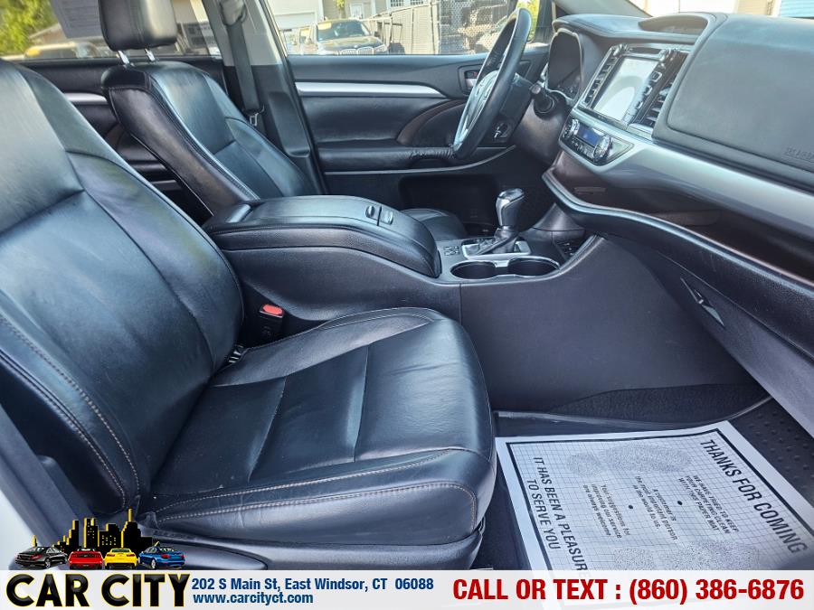 2015 Toyota Highlander AWD 4dr V6 XLE (Natl), available for sale in East Windsor, Connecticut | Car City LLC. East Windsor, Connecticut 2015 Toyota Highlander AWD 4dr V6 XLE (Natl), available for sale in East Windsor, Connecticut | Car City LLC. East Windsor, Connecticut