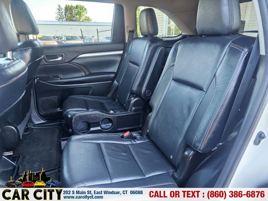 2015 Toyota Highlander AWD 4dr V6 XLE (Natl), available for sale in East Windsor, Connecticut | Car City LLC. East Windsor, Connecticut 2015 Toyota Highlander AWD 4dr V6 XLE (Natl), available for sale in East Windsor, Connecticut | Car City LLC. East Windsor, Connecticut