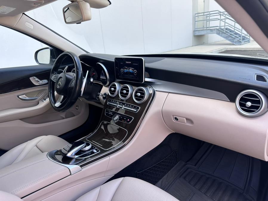 2015 Mercedes-Benz C-Class 4dr Sdn C300 Luxury RWD, available for sale in Garfield, New Jersey | Mikes Auto Sales LLC. Garfield, New Jersey 2015 Mercedes-Benz C-Class 4dr Sdn C300 Luxury RWD, available for sale in Garfield, New Jersey | Mikes Auto Sales LLC. Garfield, New Jersey