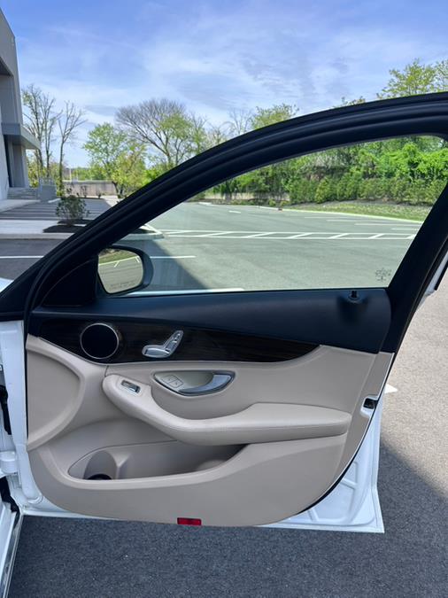 2015 Mercedes-Benz C-Class 4dr Sdn C300 Luxury RWD, available for sale in Garfield, New Jersey | Mikes Auto Sales LLC. Garfield, New Jersey 2015 Mercedes-Benz C-Class 4dr Sdn C300 Luxury RWD, available for sale in Garfield, New Jersey | Mikes Auto Sales LLC. Garfield, New Jersey