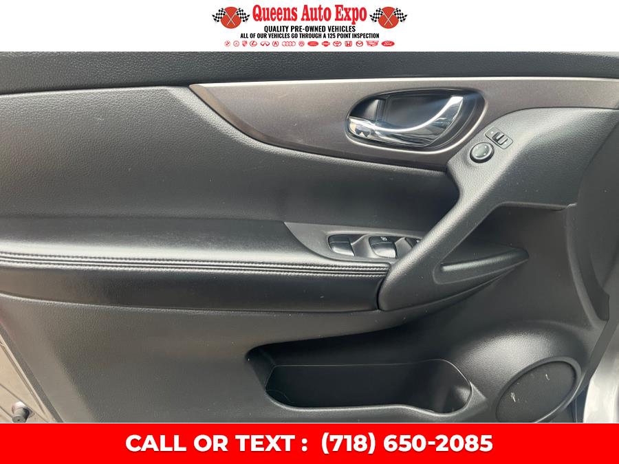 2016 Nissan Rogue AWD 4dr SV, available for sale in Woodside, New York | Queens Auto Expo. Woodside, New York 2016 Nissan Rogue AWD 4dr SV, available for sale in Woodside, New York | Queens Auto Expo. Woodside, New York