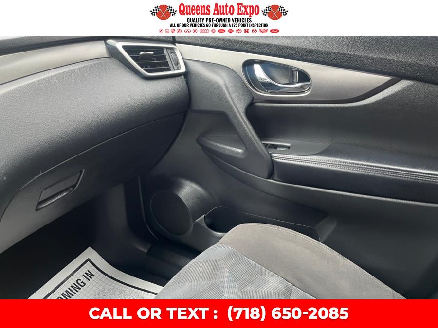 2016 Nissan Rogue AWD 4dr SV, available for sale in Woodside, New York | Queens Auto Expo. Woodside, New York 2016 Nissan Rogue AWD 4dr SV, available for sale in Woodside, New York | Queens Auto Expo. Woodside, New York