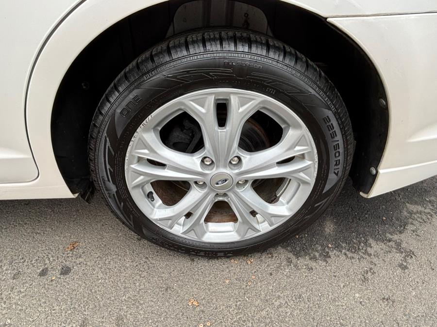 2012 Ford Fusion 4dr Sdn SE FWD, available for sale in New haven, Connecticut | Wilson Maturo Motors. New haven, Connecticut 2012 Ford Fusion 4dr Sdn SE FWD, available for sale in New haven, Connecticut | Wilson Maturo Motors. New haven, Connecticut