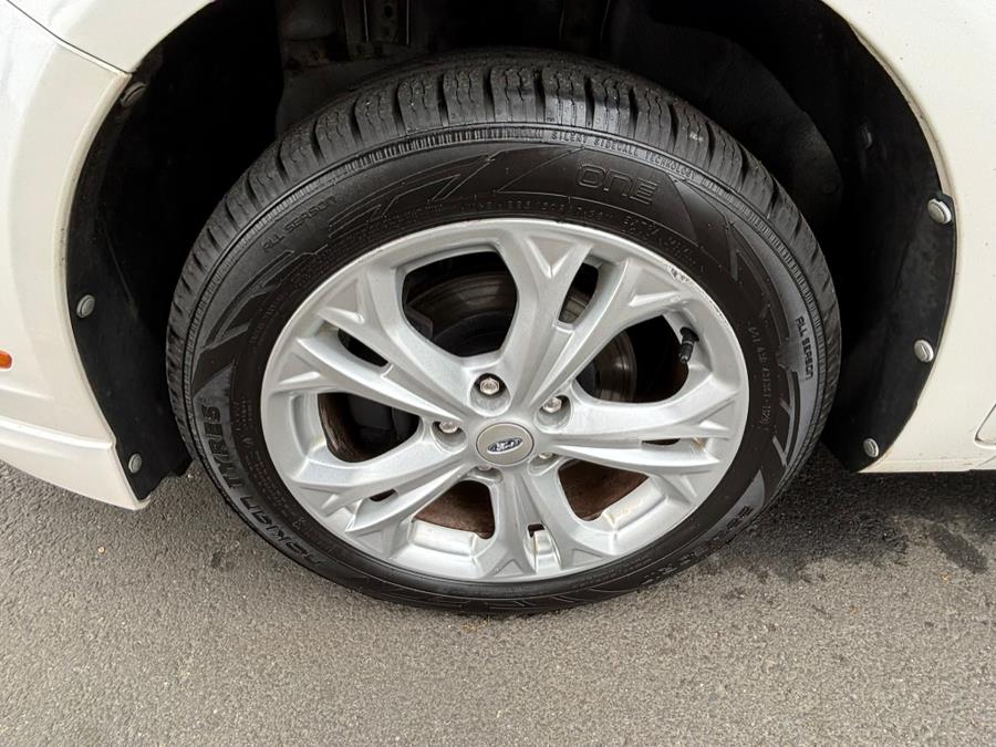 2012 Ford Fusion 4dr Sdn SE FWD, available for sale in New haven, Connecticut | Wilson Maturo Motors. New haven, Connecticut 2012 Ford Fusion 4dr Sdn SE FWD, available for sale in New haven, Connecticut | Wilson Maturo Motors. New haven, Connecticut