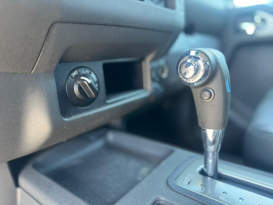 2006 Nissan Frontier LE King Cab V6 Auto 4WD, available for sale in BURLINGTON, New Jersey | Tri States Auto Group. BURLINGTON, New Jersey 2006 Nissan Frontier LE King Cab V6 Auto 4WD, available for sale in BURLINGTON, New Jersey | Tri States Auto Group. BURLINGTON, New Jersey