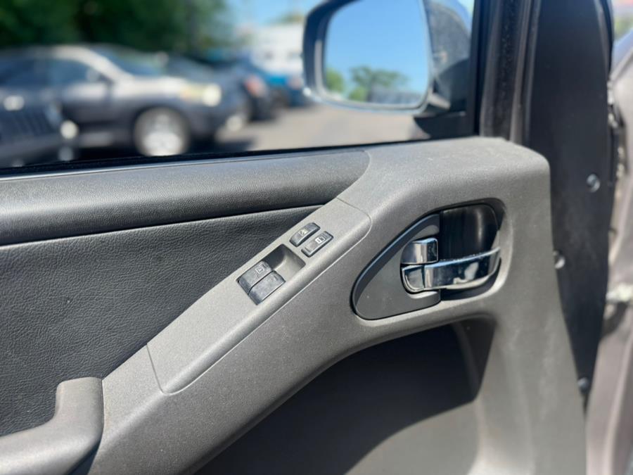 2006 Nissan Frontier LE King Cab V6 Auto 4WD, available for sale in BURLINGTON, New Jersey | Tri States Auto Group. BURLINGTON, New Jersey 2006 Nissan Frontier LE King Cab V6 Auto 4WD, available for sale in BURLINGTON, New Jersey | Tri States Auto Group. BURLINGTON, New Jersey