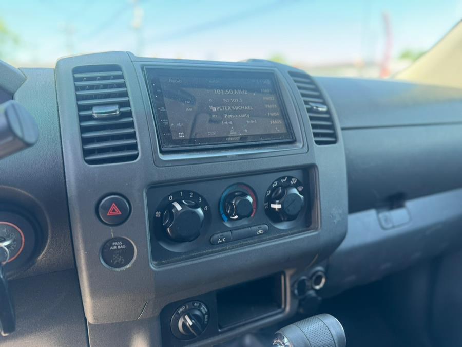 2006 Nissan Frontier LE King Cab V6 Auto 4WD, available for sale in BURLINGTON, New Jersey | Tri States Auto Group. BURLINGTON, New Jersey 2006 Nissan Frontier LE King Cab V6 Auto 4WD, available for sale in BURLINGTON, New Jersey | Tri States Auto Group. BURLINGTON, New Jersey
