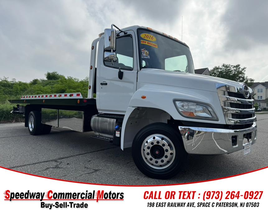 Used 2016 Hino 268A in Paterson, New Jersey | Speedway Commercial Motors LLC. Paterson, New Jersey